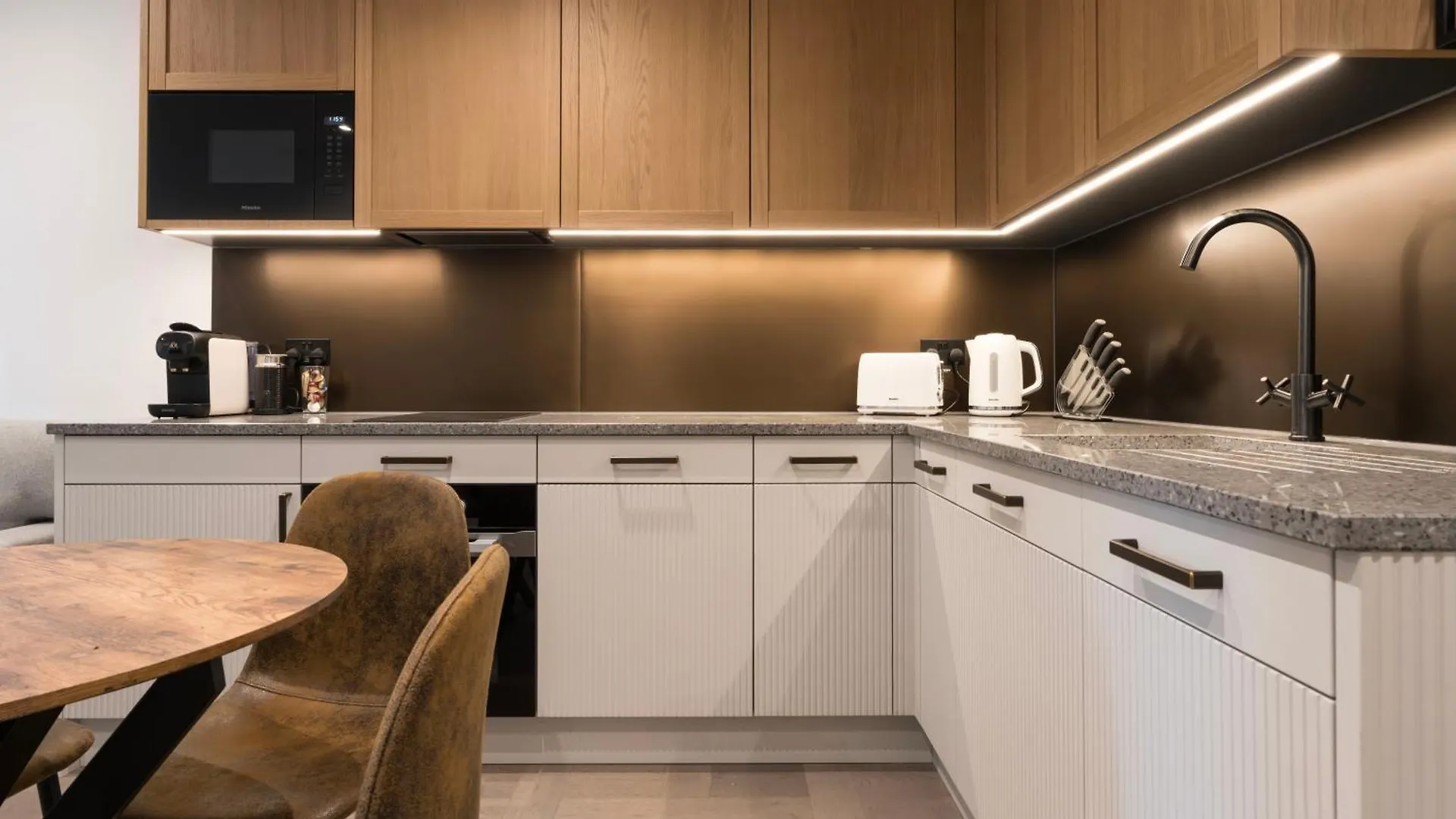Luxury Flat Next Tower Bridge 3 Apartment London